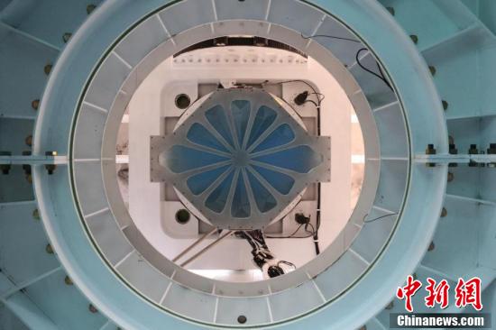 【中新网】中国首个原初引力波探测实验一期建成并实现首光观测